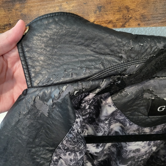 Woman's Guess Jaket, leather, gold zipper, punk, grunge - Picture 6 of 9